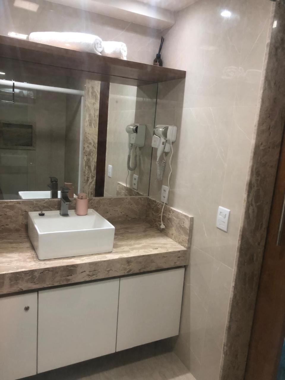 Apartament Oito Zero Um - Flat Sol Victoria Marina Salwador Zewnętrze zdjęcie